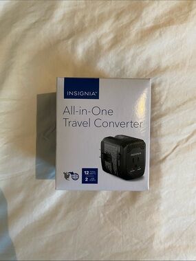 Insignia All-in-One Travel Converter - White/Blue